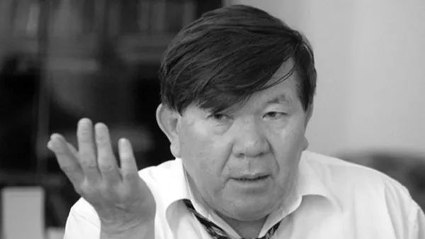 Мухтар Шаханов