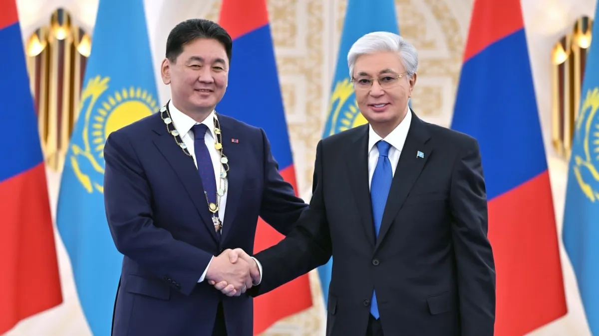 Ухнаагийн Хурэлсух и Касым-Жомарт Токаев