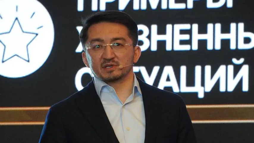 заместитель премьер-министра — министр искусственного интеллекта и цифрового развития РК Жаслан Мадиев
