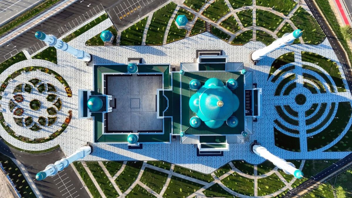 Новая мечеть в Туркестане