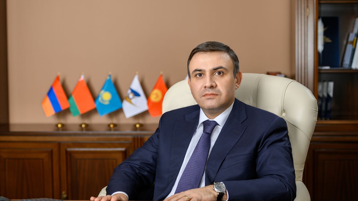 Варос Симонян
