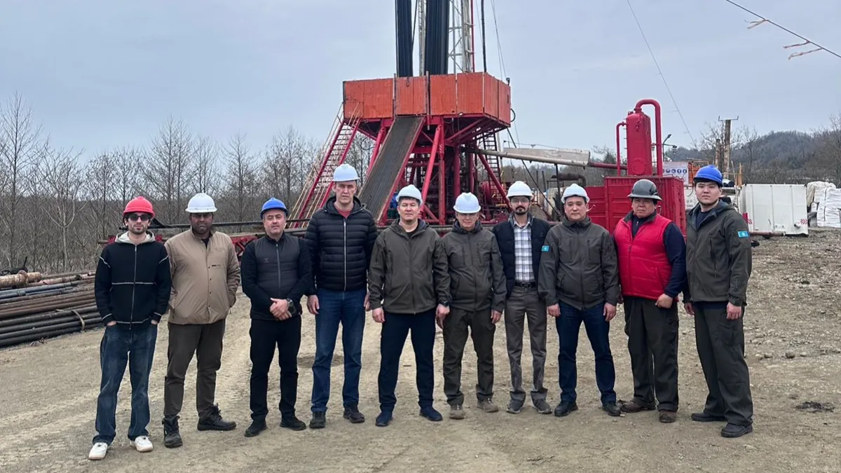 The Munay Caspian Gas team