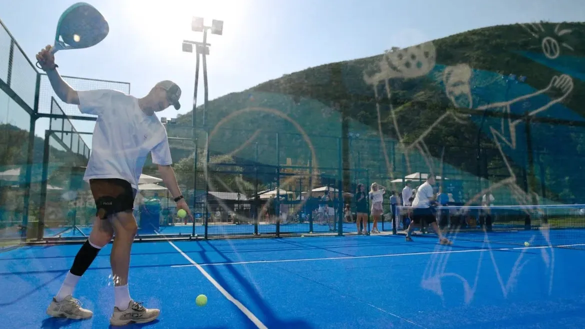 Высокогорная площадка для падела Medeu Padel Open Air Courts в Алматы