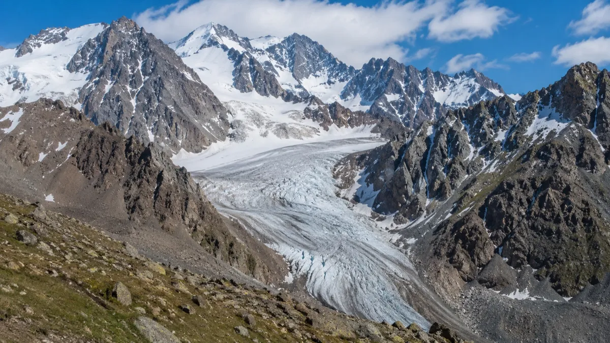 Горы Казахстана, ледники, таяние