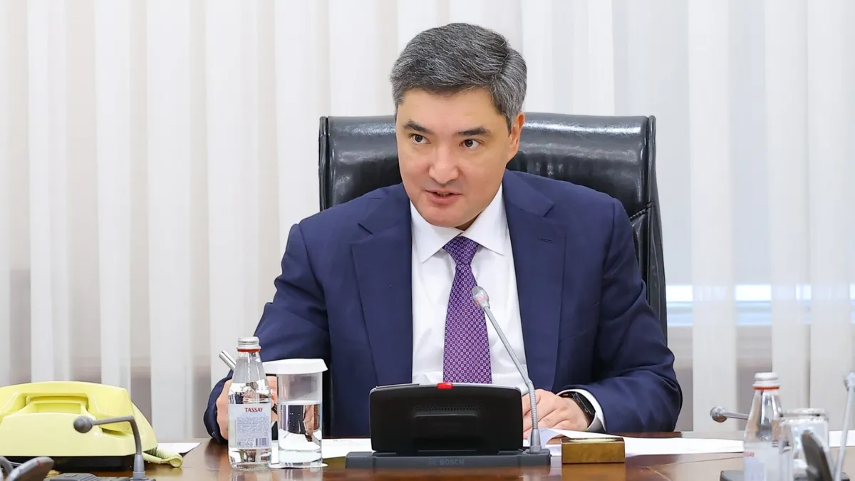 Олжас Бектенов на совещании