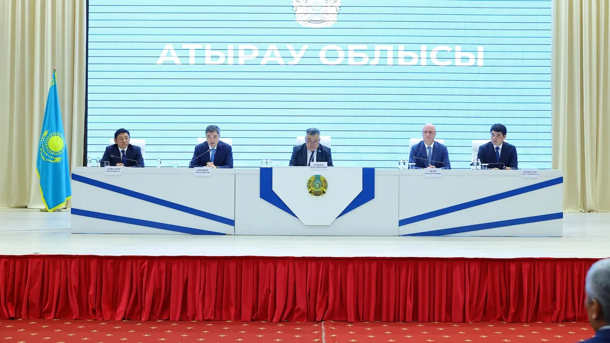 Слева направо: Болат Акчулаков, Олжас Бектенов, Бакыт Каменов, Роман Скляр и Дарын Шамуратов