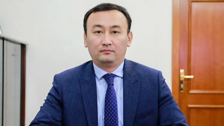 Есет Байкен