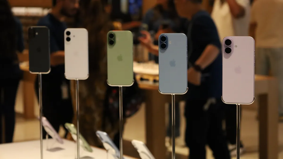 Презентация iPhone 17 в Apple The Exchange TRX, Куала-Лумпур, Малайзия