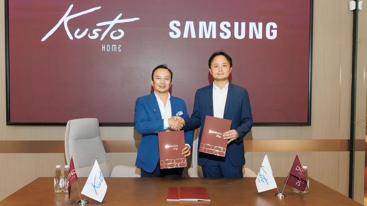 CEO Kusto Home Мурат Утемисов и председатель правления Samsung Electronics Central Eurasia Пак Йонджин во время подписания меморандума о сотрудничестве