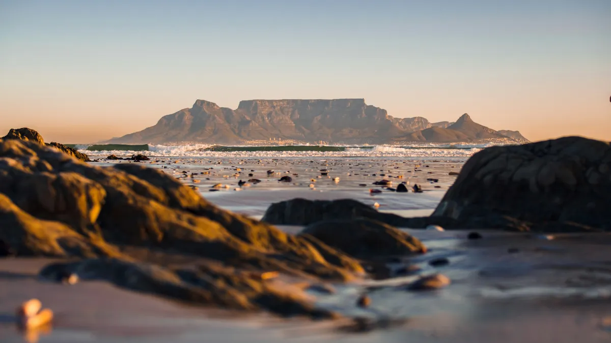 Bloubergstrand Beach с видом на Table Mountain, Кейптаун, Южная Африка