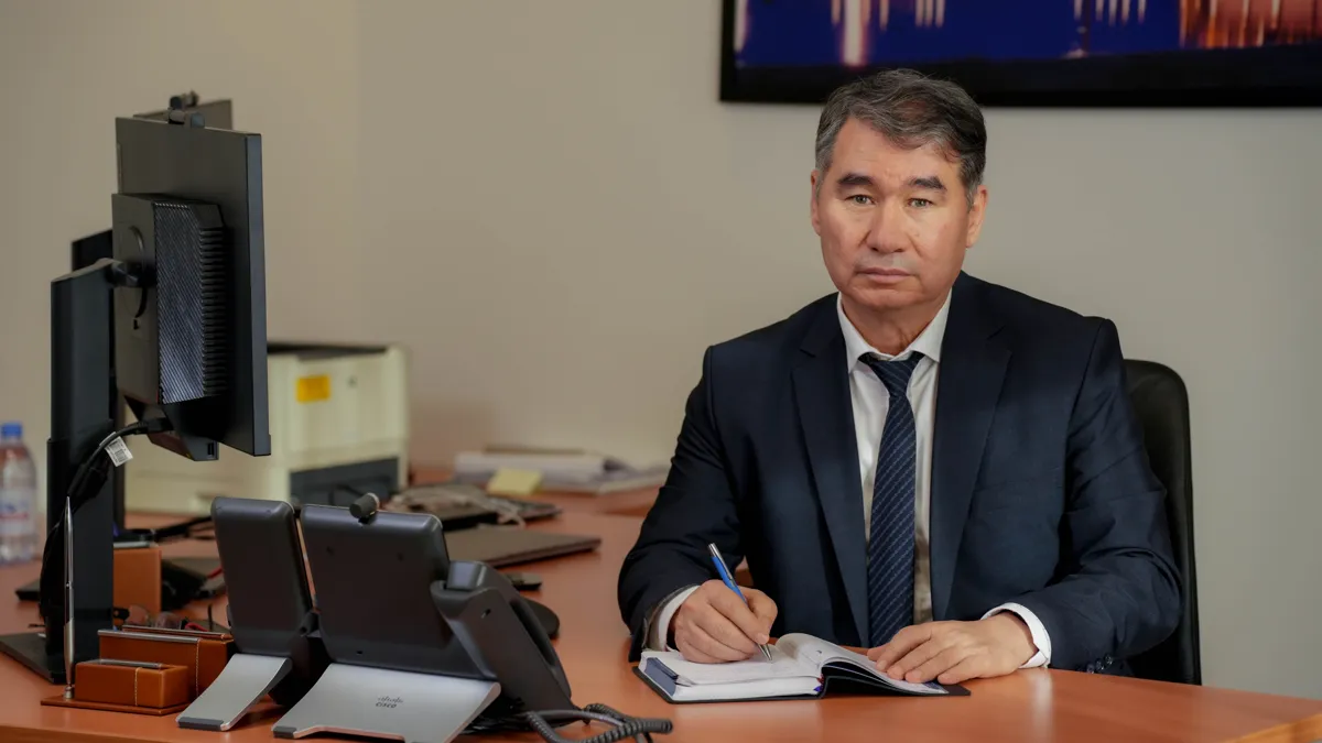 Куанышкерей Мухтаров