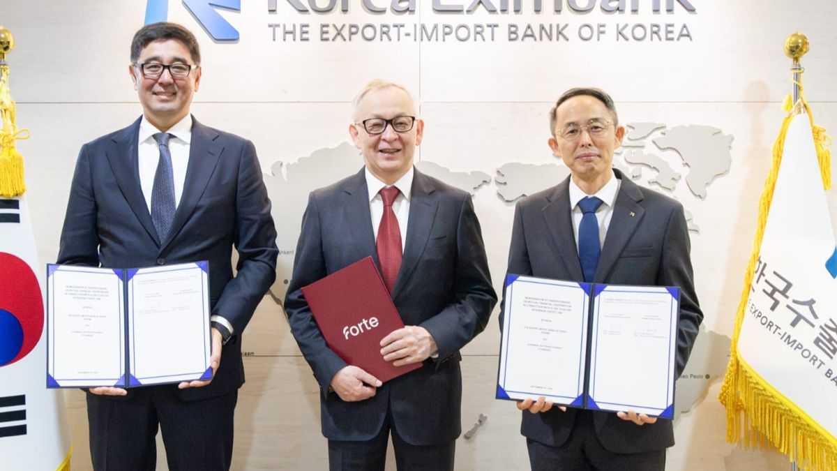 Hwang Gi-yeon, President of the Export-Import Bank of Korea, председатель правления АО &laquo;ForteBank&raquo; Талгат Куанышев, Председатель совета директоров АО &laquo;ForteBank&raquo; Тимур Исатаев