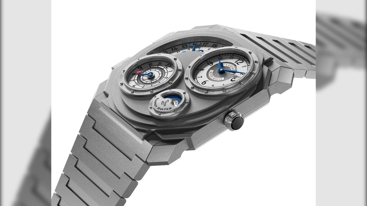 Octo Finissimo Dual Time X Vianney Halter в корпусе из титана