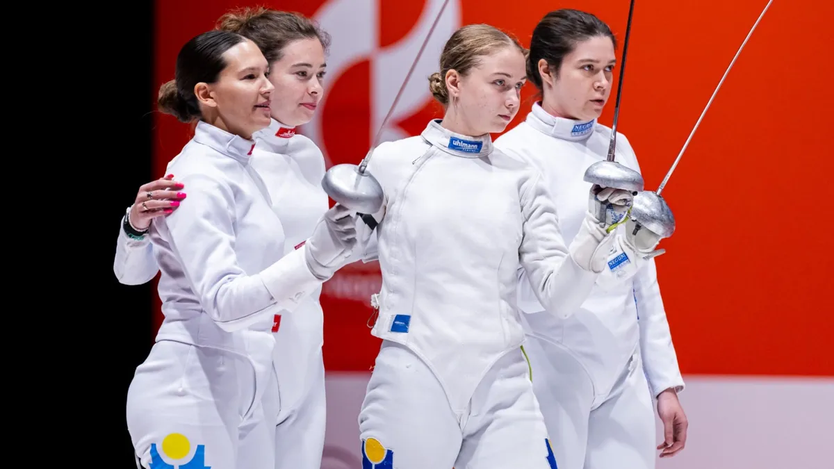 Женская команда Казахстана по шпаге выиграла бронзовую медаль