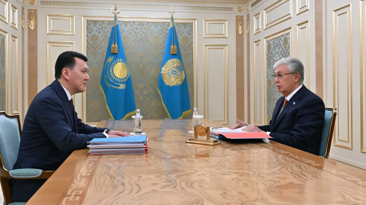 Ерлан Карин и Касым-Жомарт Токаев 14 октября 2026